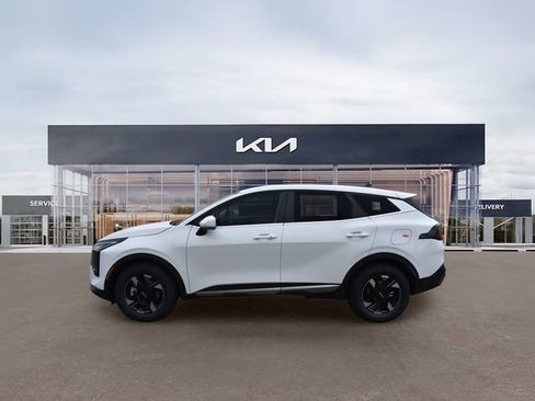 New 2026 Kia Sportage LX FWD image 7