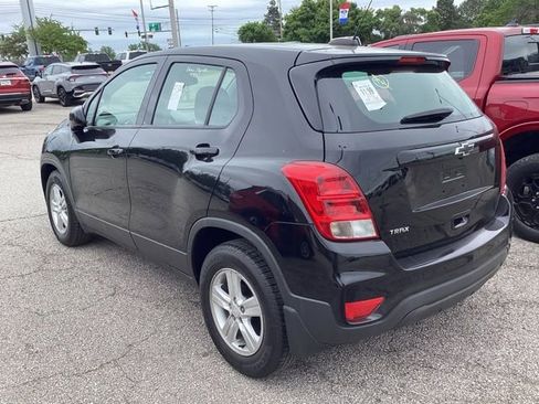 Used 2019 Chevrolet Trax LS FWD image 12