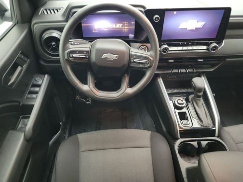 Certified 2024 Chevrolet Colorado Trail Boss w/ LPO, Dark Essentials Package AWD/4WD image 10