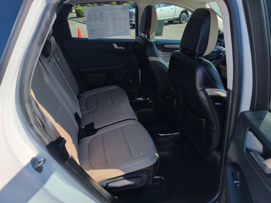 Used 2022 Ford Escape SEL w/ Technology Package FWD image 13