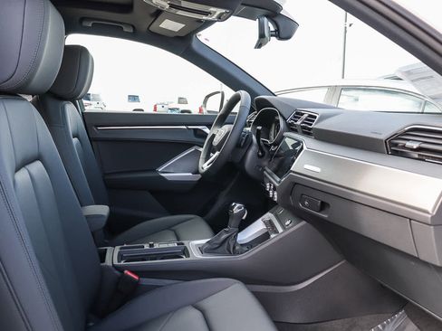 New 2025 Audi Q3 2.0T Premium image 23