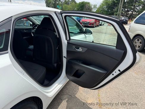 Used 2021 Kia Forte LXS FWD image 11