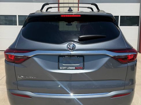 Used 2021 Buick Enclave Avenir w/ Avenir Technology Package AWD/4WD image 33