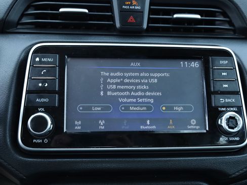 Used 2020 Nissan Versa S image 23