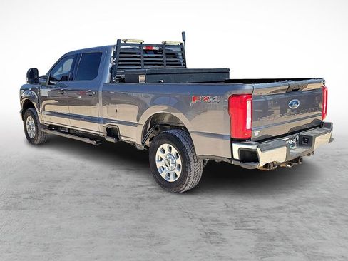 Used 2024 Ford F250 XLT image 7