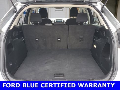 Certified 2022 Ford Edge SE w/ Black Appearance Package image 7
