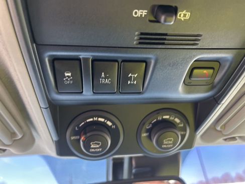 Used 2023 Toyota 4Runner TRD Off-Road image 26