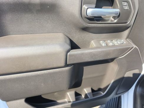 Used 2021 Chevrolet Silverado 1500 Custom image 14