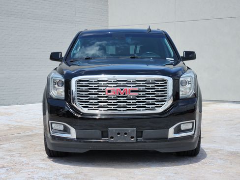 Used 2018 GMC Yukon Denali w/ Denali Ultimate Package AWD/4WD image 2