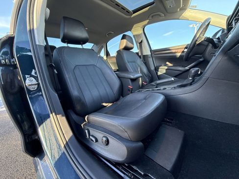 Used 2020 Volkswagen Passat 2.0T SEL image 26