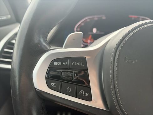 Used 2020 BMW X7 xDrive40i w/ M Sport Package AWD/4WD image 23