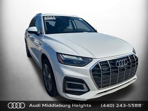 Used 2024 Audi Q5 2.0T Premium Plus w/ Premium Plus Package AWD/4WD image 1