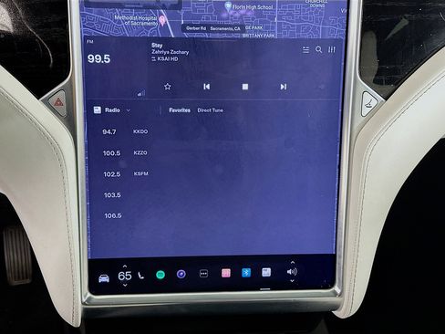Used 2017 Tesla Model X 90D image 18