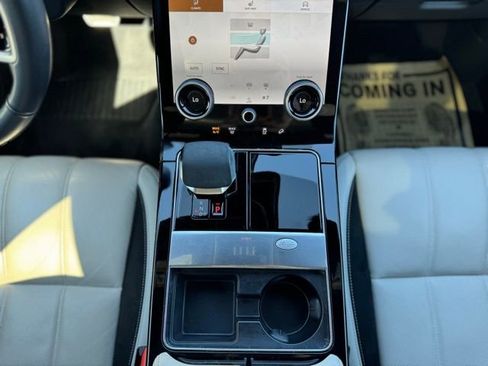 Certified 2023 Land Rover Range Rover Velar R-Dynamic S image 29