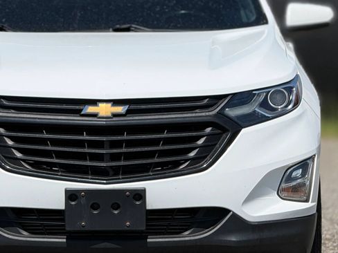 Used 2018 Chevrolet Equinox LT w/ Sun & Infotainment Package AWD/4WD image 12
