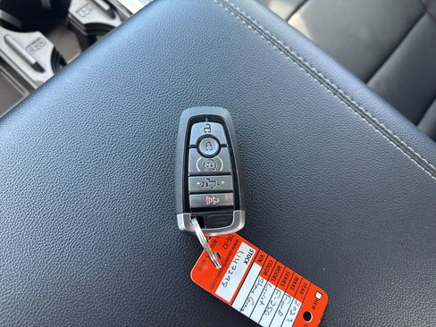 Used 2023 Ford F250 Lariat w/ Sport Appearance Package image 29