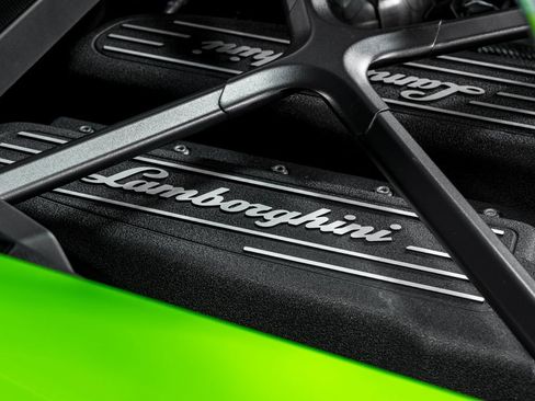 Used 2022 Lamborghini Huracan EVO RWD image 56