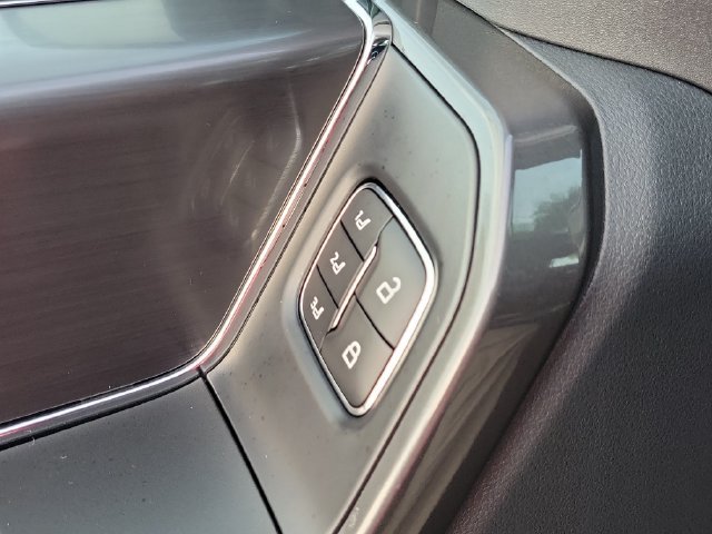 Used 2023 Ford F150 Lariat w/ Equipment Group 502A High AWD/4WD image 18