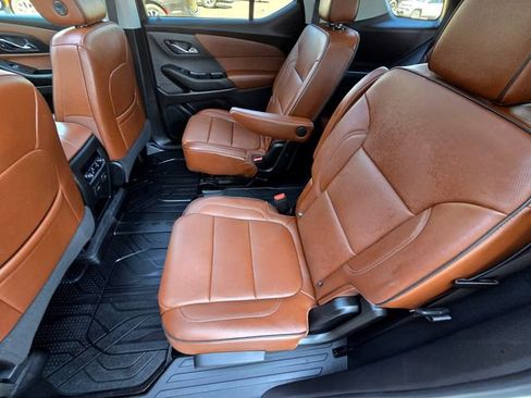 Used 2021 Chevrolet Traverse High Country w/ LPO, Floor Liner Package AWD/4WD image 28