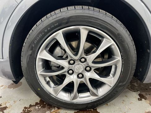 Used 2020 Buick Envision Essence w/ Experience Buick Package image 28