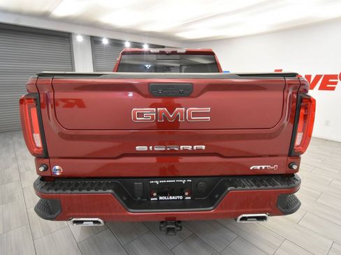 Used 2020 GMC Sierra 1500 AT4 w/ AT4 Premium Package AWD/4WD image 4