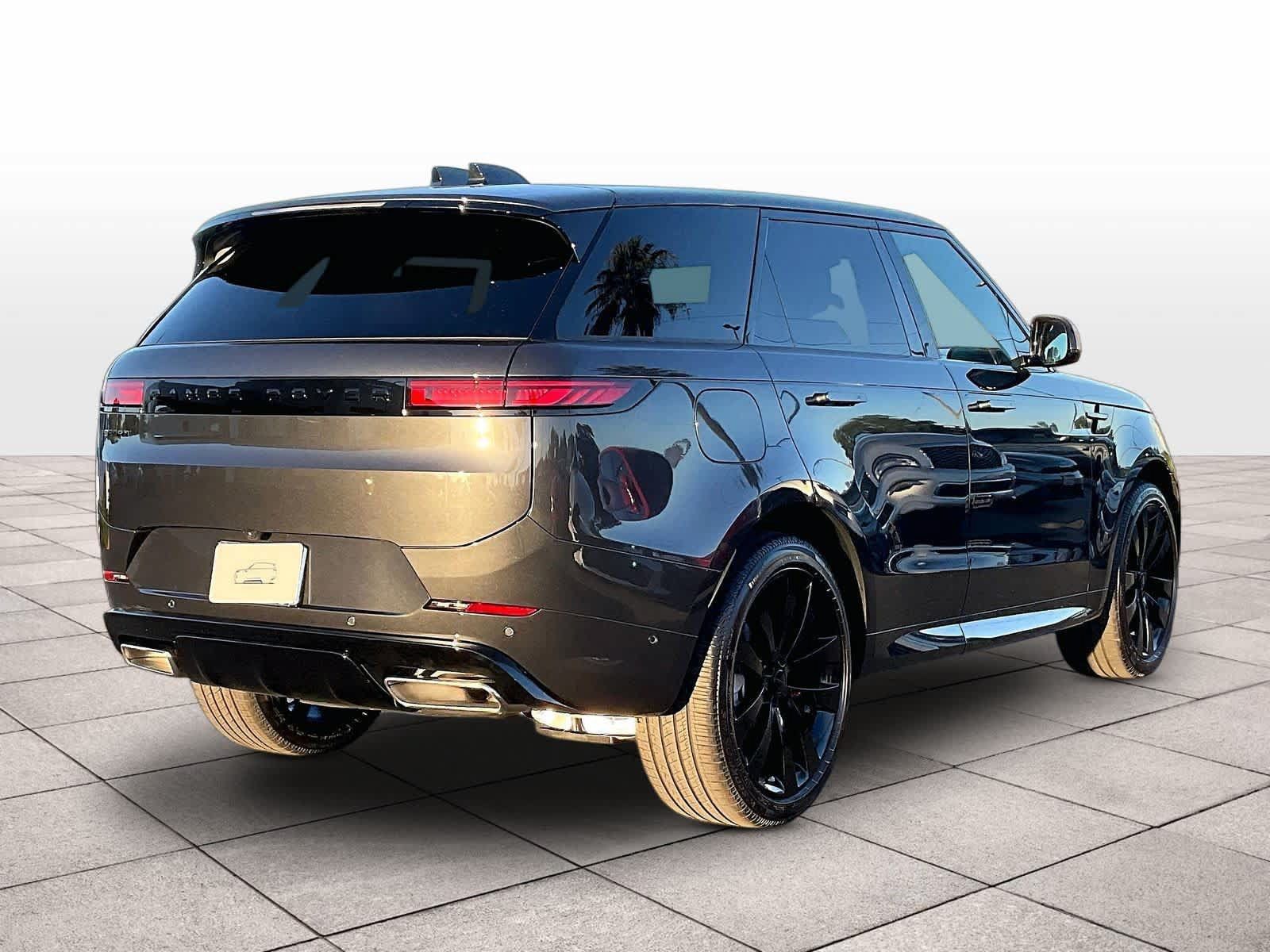New 2026 Land Rover Range Rover Sport Dynamic SE AWD/4WD image 4