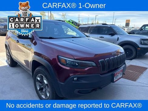 Used 2019 Jeep Cherokee Trailhawk w/ Comfort/Convenience Group AWD/4WD image 2