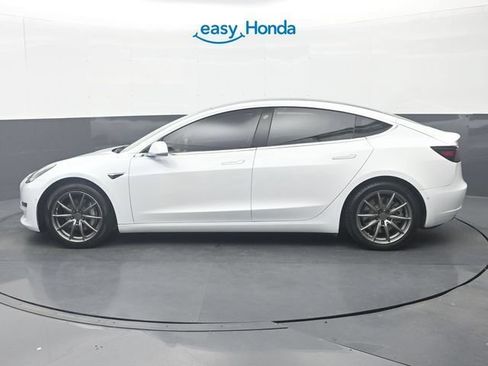 Used 2018 Tesla Model 3 Mid Range RWD image 4