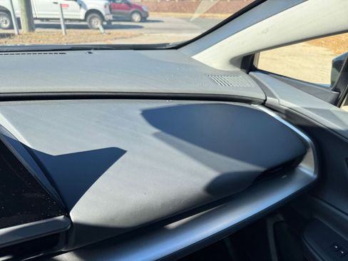 Used 2025 Toyota Prius LE image 30