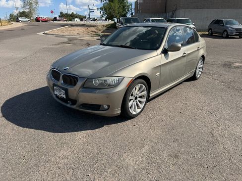 Used 2011 BMW 328i xDrive Sedan AWD/4WD image 7