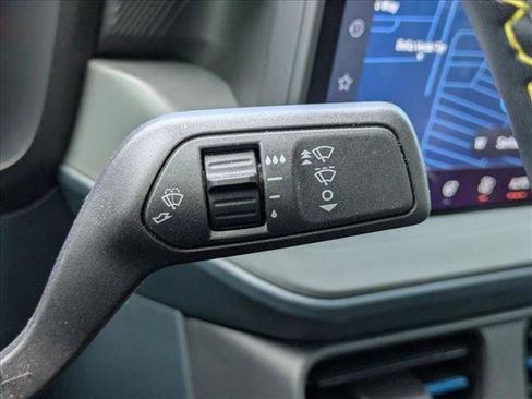 Used 2025 Ford Maverick Lobo AWD/4WD image 8