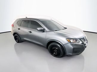 Used 2020 Nissan Rogue S FWD video 1