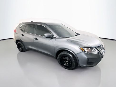 Used 2020 Nissan Rogue S FWD image 1