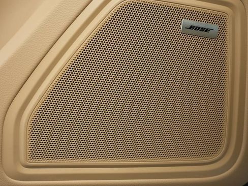 New 2025 Porsche Macan image 31