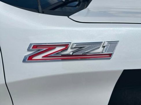 Used 2020 Chevrolet Silverado 1500 RST AWD/4WD image 3