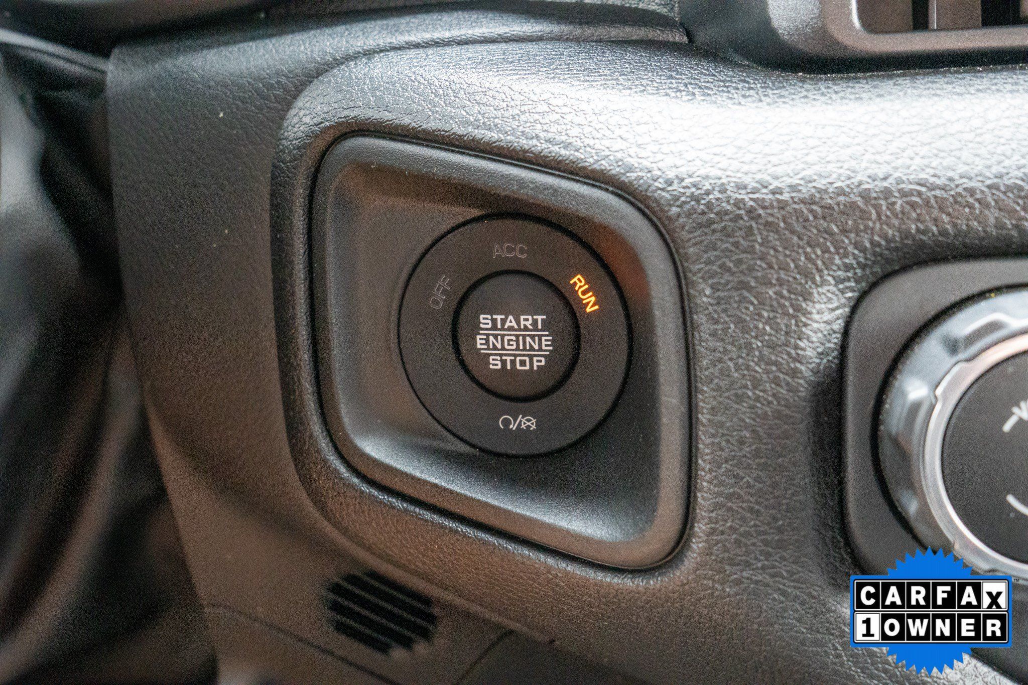 Used 2025 Jeep Gladiator Sport AWD/4WD image 27