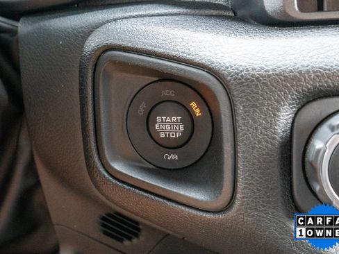 Used 2025 Jeep Gladiator Sport AWD/4WD image 27