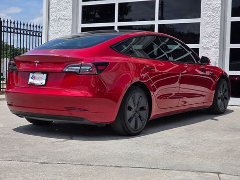 Used 2021 Tesla Model 3 Standard Range RWD image 4