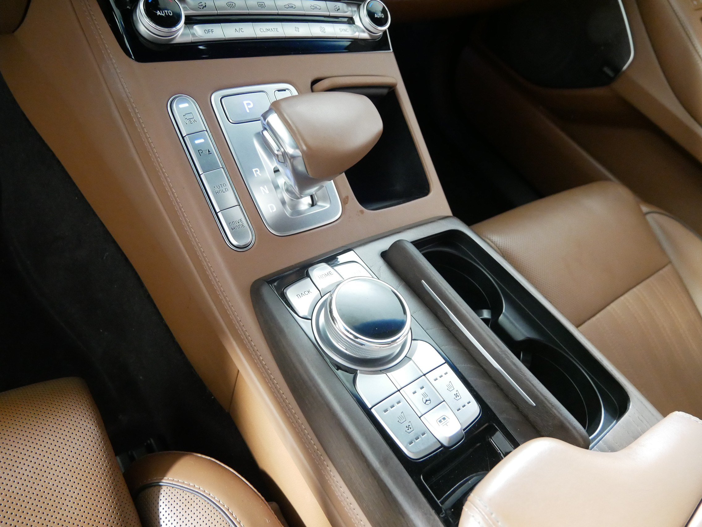 Used 2020 Genesis G90 5.0 Ultimate AWD/4WD image 24
