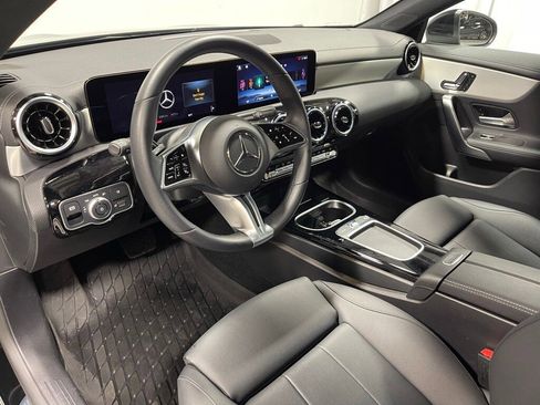 Used 2025 Mercedes-Benz CLA 250 4MATIC image 21