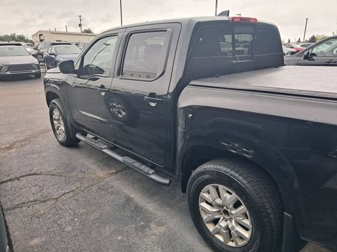 Used 2023 Nissan Frontier SV w/ SV Convenience Package AWD/4WD image 8