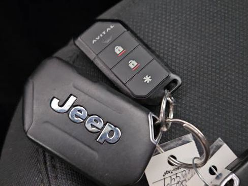 Used 2018 Jeep Wrangler Unlimited Sport AWD/4WD image 20