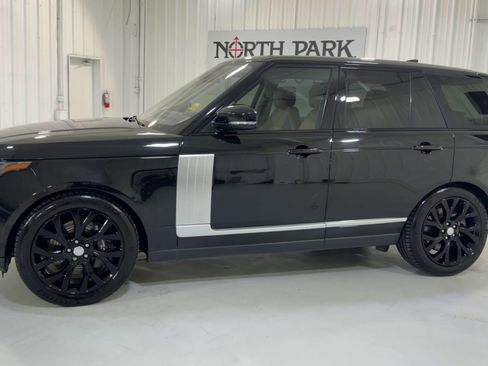 Used 2022 Land Rover Range Rover Westminster Edition image 6