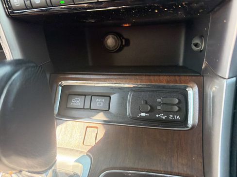 Used 2022 Subaru Ascent Touring w/ Popular Package #2A AWD/4WD image 38