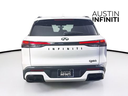 Certified 2024 INFINITI QX60 Luxe w/ Cargo Package image 8