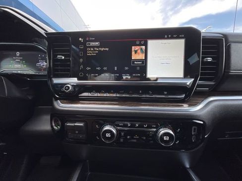 Certified 2024 GMC Sierra 1500 Elevation w/ Preferred Package AWD/4WD image 13