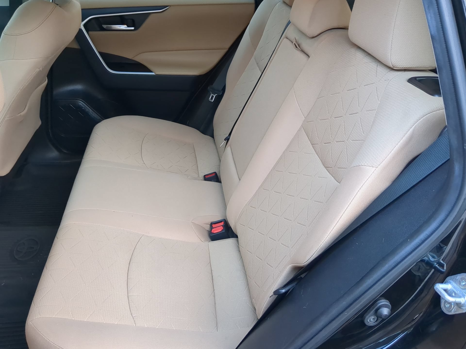 Used 2021 Toyota RAV4 XLE AWD/4WD image 53