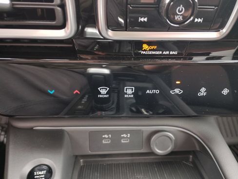 New 2026 Nissan Sentra SR w/ Floor Mat Package FWD image 21