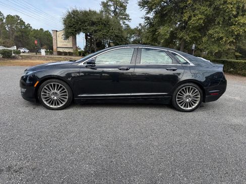 Used 2014 Lincoln MKZ AWD image 3
