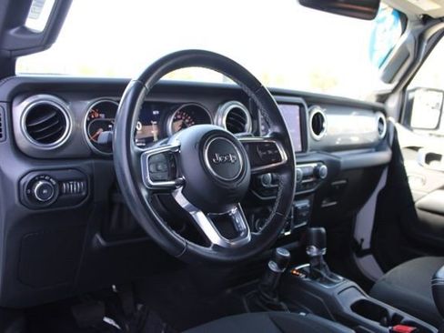 Used 2021 Jeep Wrangler Unlimited Sahara image 15